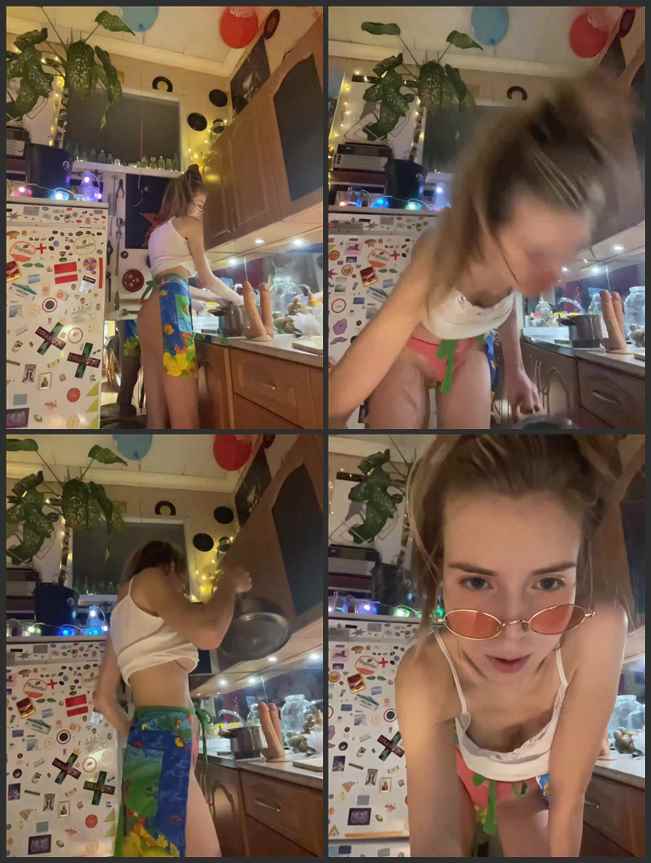 KiKas__so Webcam Rips 2023-01-09 20_35