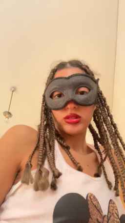 lara2001 Webcam Rips 10-11-2022