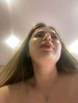 -Alexa-18- Webcam Rips 01-04-2023