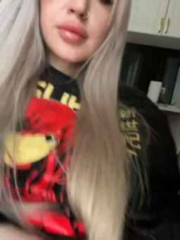 CyberWhore111 Webcam Rips 26-03-2023