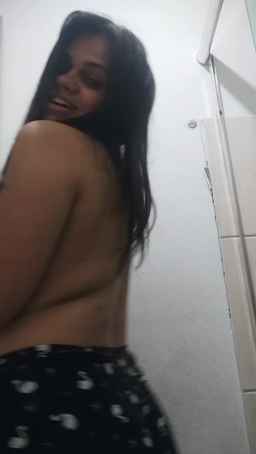 Nicollle Webcam Rips 16-02-2023