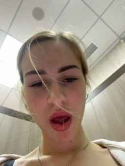 -Molly-Mae- Webcam Rips 11-05-2023