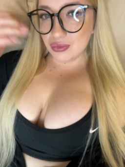 -Sonya699- Webcam Rips 04-04-2023