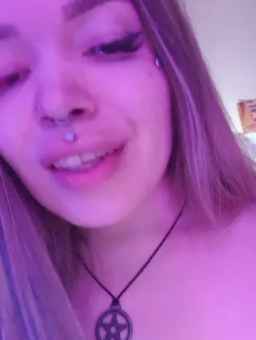 Pink-Eye Webcam Rips 21-06-2023