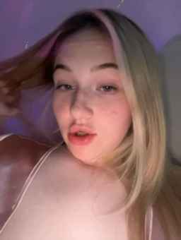 BoredGirl Webcam Rips 18-07-2023