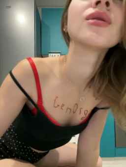 -Molly-Mae- Webcam Rips 08-11-2023