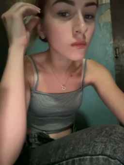 -Molly-Mae- Webcam Rips 19-11-2023