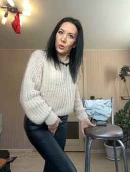 Karolina_Milf Webcam Rips 27-02-2024