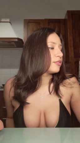Kittenpurrr Webcam Rips 29-02-2024
