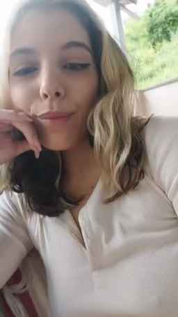 LizzieBlack Webcam Rips 26-03-2024