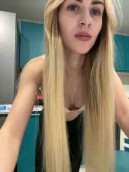 -Molly-Mae- Webcam Rips 30-03-2024