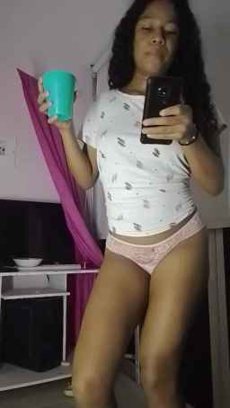 Queen_FullPee Webcam Rips 30-04-2024