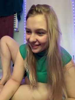 jucieLussie Webcam Rips 17-05-2024