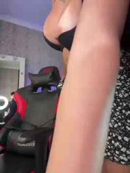 B_A_B_Y___111 Webcam Rips 28-06-2024