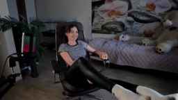 HoneyIAmHome Webcam Rips 12-08-2024