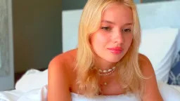 Lily Rooney Webcam Rips 19-08-2025